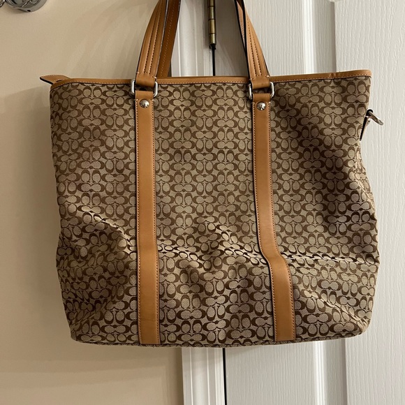 Coach Tote Bag - Picture 1 of 5